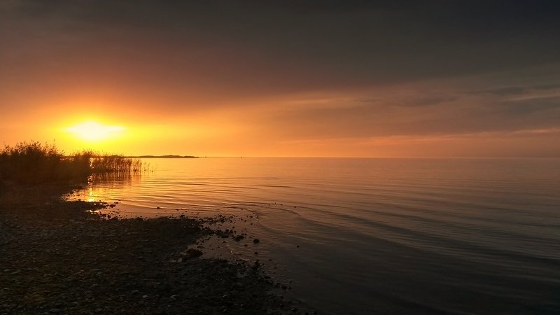 Залив закатphoto preview