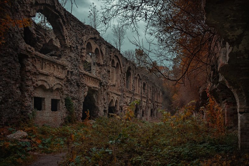 таракановский форт осень развалины история фортификационные сооружения украина Таракановский фортphoto preview