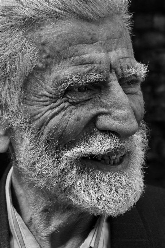 Художникphoto preview