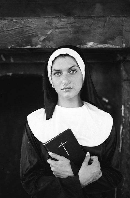 Beadswomanphoto preview