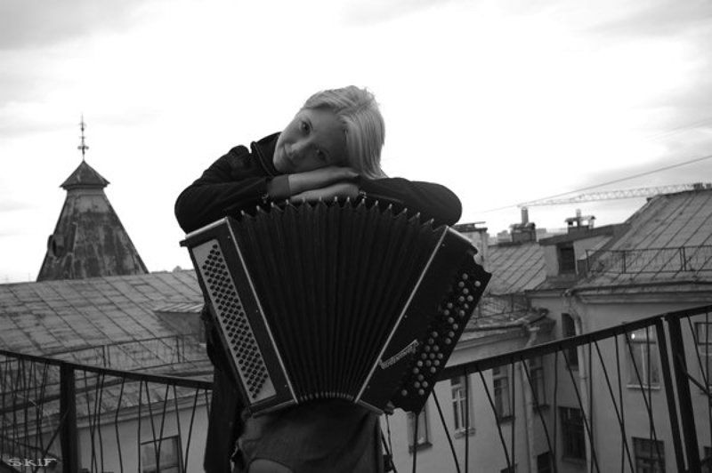 портрет, крыши, баян музыка крышphoto preview