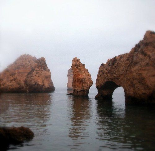 Скалы в Лагоше.