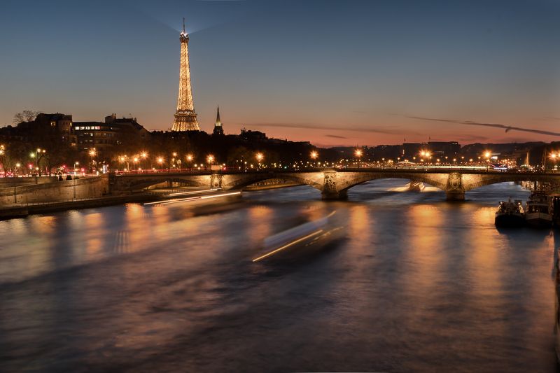 paris; eiffel tower; river; seine; long exposure; sunlight, La Seine, la Tour Eiffel; c\'est Parisphoto preview