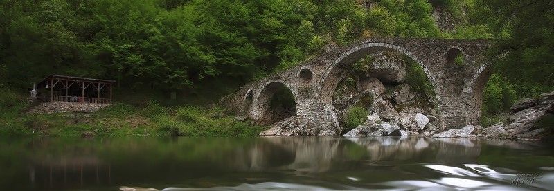 necat,ancient bridge,dyavolski most, Dyavolski Most (Devil\'s Bridge)photo preview