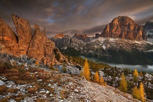 Autumn in the pass