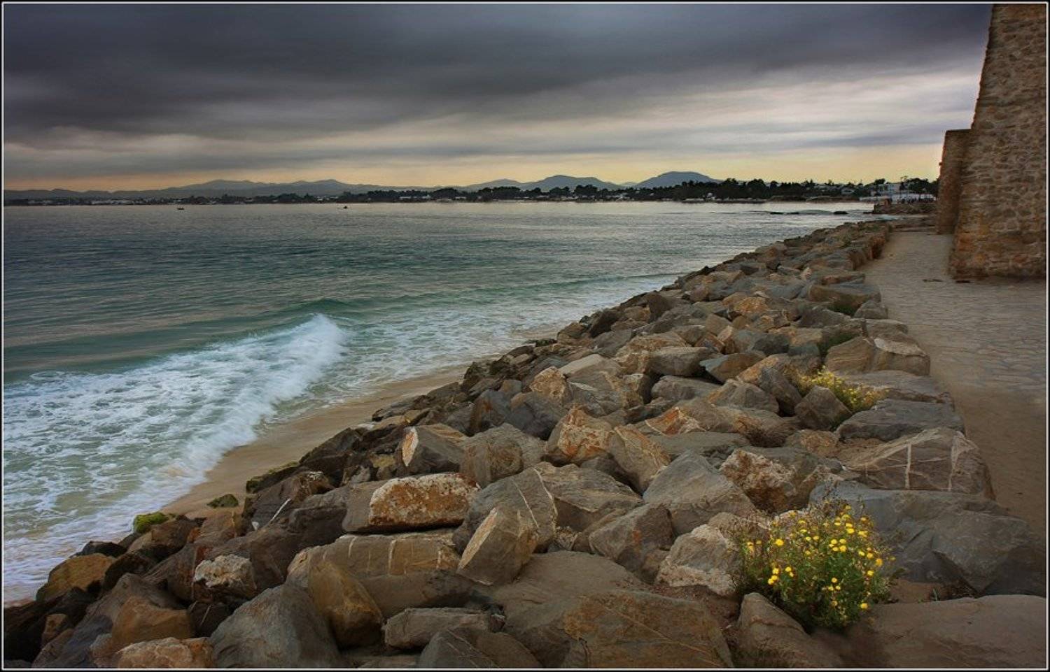 Five O'Clock. Автор: troofel , troofel