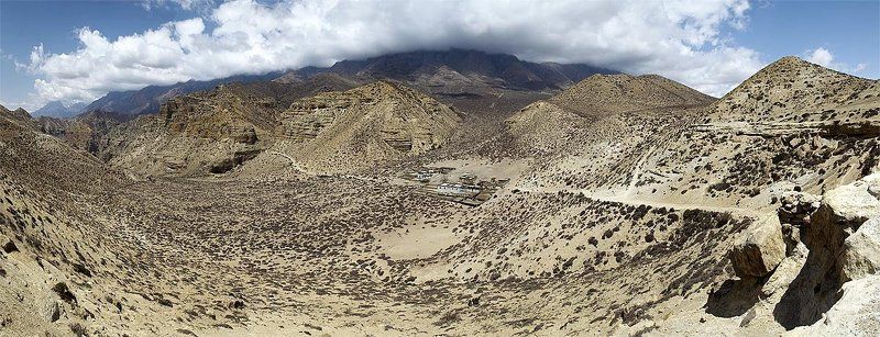 непал, мустанг, путешествия, панорама маленькое селение вгорах Мустанга, Сайнгочиphoto preview