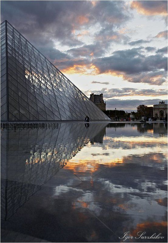 париж, пирамида, закат Пирамида Наполеонаphoto preview