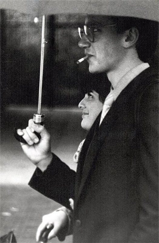 1985, helios-44, зенит-122, зонт, люди, очки, пленка, прогулка, сигарета, чб, bw, people, walk, umbrella, zenit-122, moscow моционphoto preview