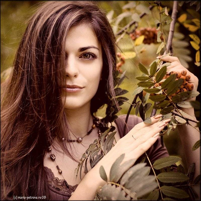 Рябиновая. Катя.. Автор: Петрова Мария портрет, Петрова Мария