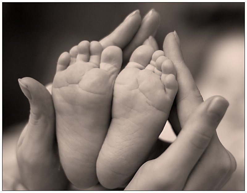 ретро, сепия, дети, любовь, руки, нежность Нежностьphoto preview