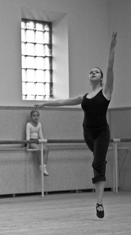 Преодолеть беззаботно грешной земли притяжениеphoto preview