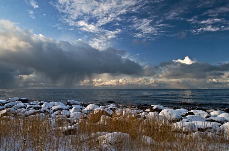 Про дырявое облакоphoto preview