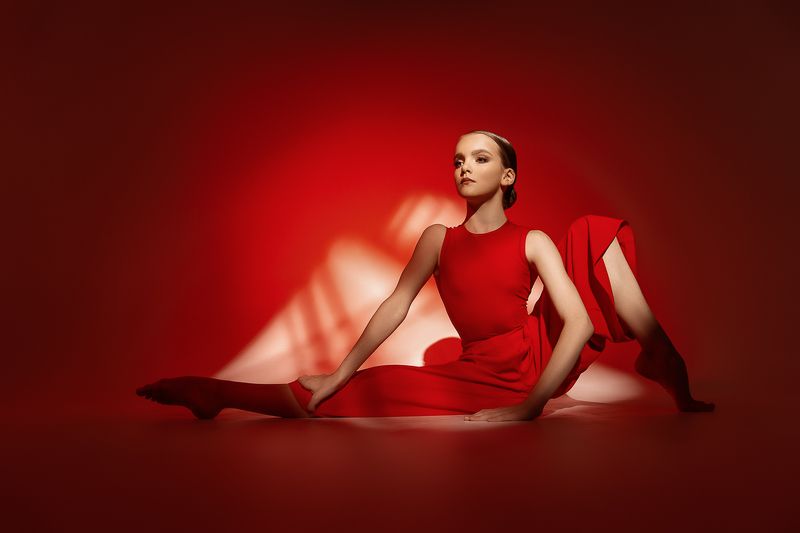 red Lady in Redphoto preview