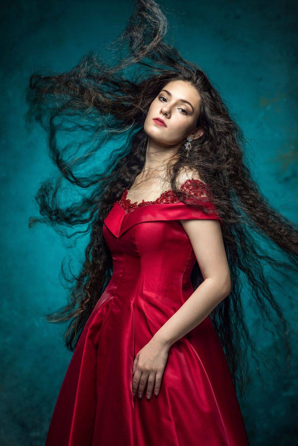 Анастасия. Автор: Мурр Маори девушка, буря, длинные волосы, девушка в красном,FINE ART PORTRAIT, Мурр Маори