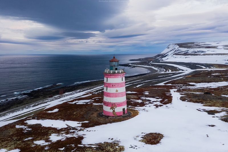 заполярье, кильдин, остров, мурманск, баренцево море, весна Маяк Кильдинский-Северныйphoto preview