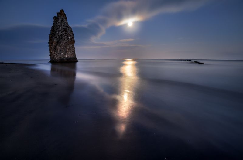 Искры луныphoto preview