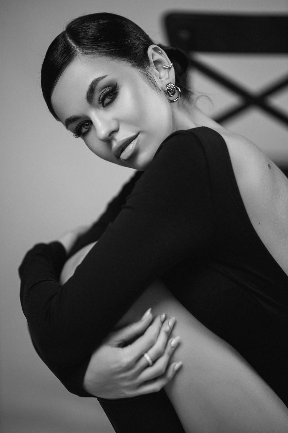 девушка, модель, портрет, фотосессия, студия, макияж, гламур, girl, model, modeling, young, portrait, make-up, творческий портрет, женский портрет, woman, young woman, glamour, постановка, постановочная фотография, fashion, будуар, boudoir, чб, Владимир Васильев