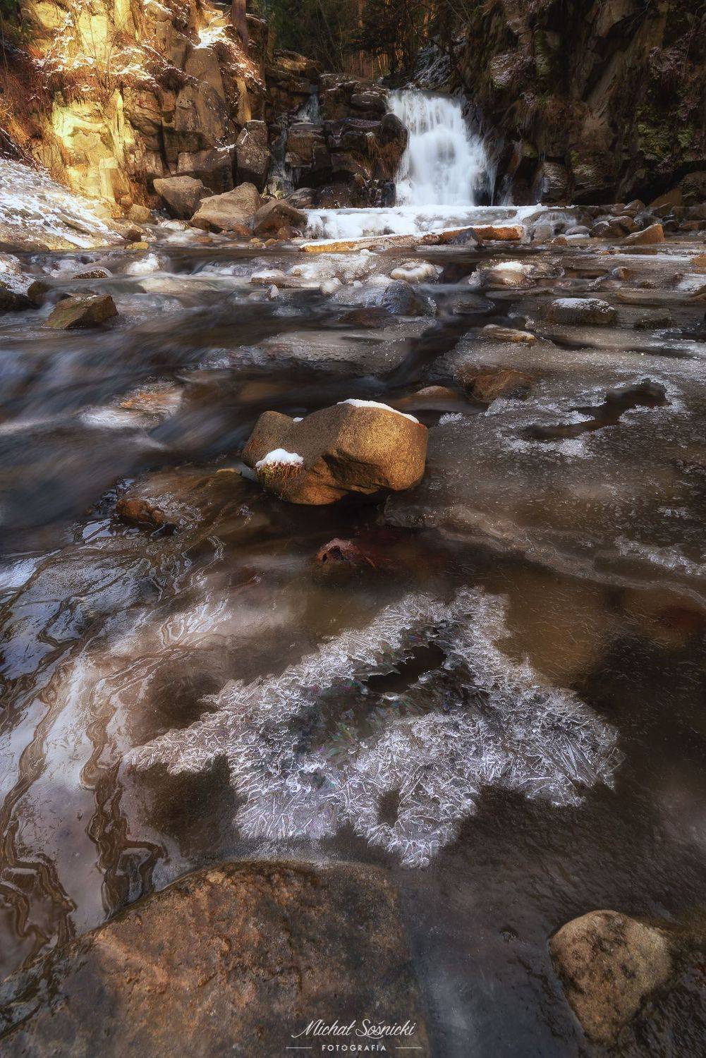 Waterfall Zaskalnik.... Автор: Michał Sośnicki #tree #mountains #summer #sunset #wood #nature #amazing #earth #pics #photo #best #poland #waterfall, Michał Sośnicki