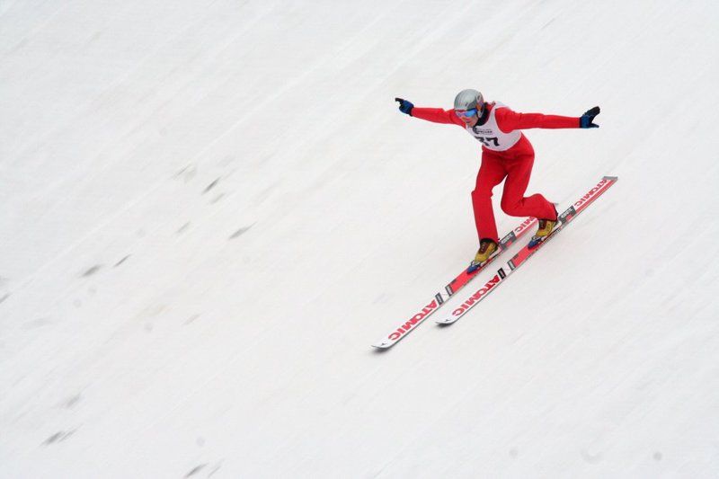зима, трамплин, полет Параллельно перпендикулярные 45 градусовphoto preview