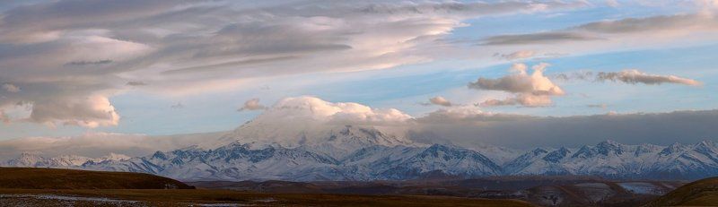 карачаево-черкасия, перевал гумбаши, вечер, эльбрус в прятки с Эльбрусомphoto preview