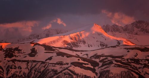 Оторвись от земли, Северный Цвет. Ты знаешь, как должно быть в конце.