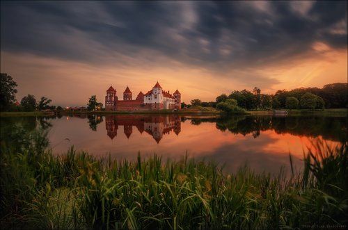 / Перед утренней грозой .. /