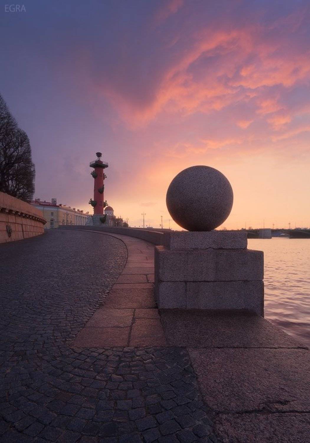 стрелка и дракон. Автор: EGRA Васильевский остров, Дракон, Санкт-петербург, EGRA