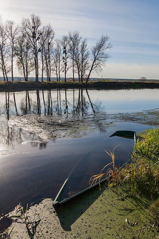 Утро на рекеphoto preview