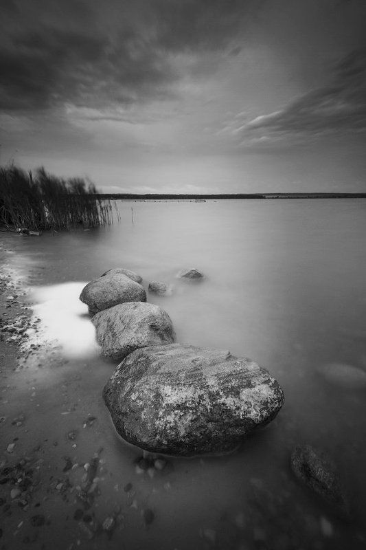 Nd, Nd 8, Ветер, Вечер, Вода, Зельва, Камни, Камыши, Тучи, Ч/б непогодаphoto preview