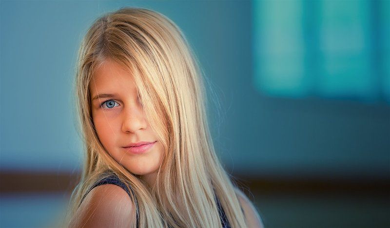 Ася в школе (Ася)photo preview