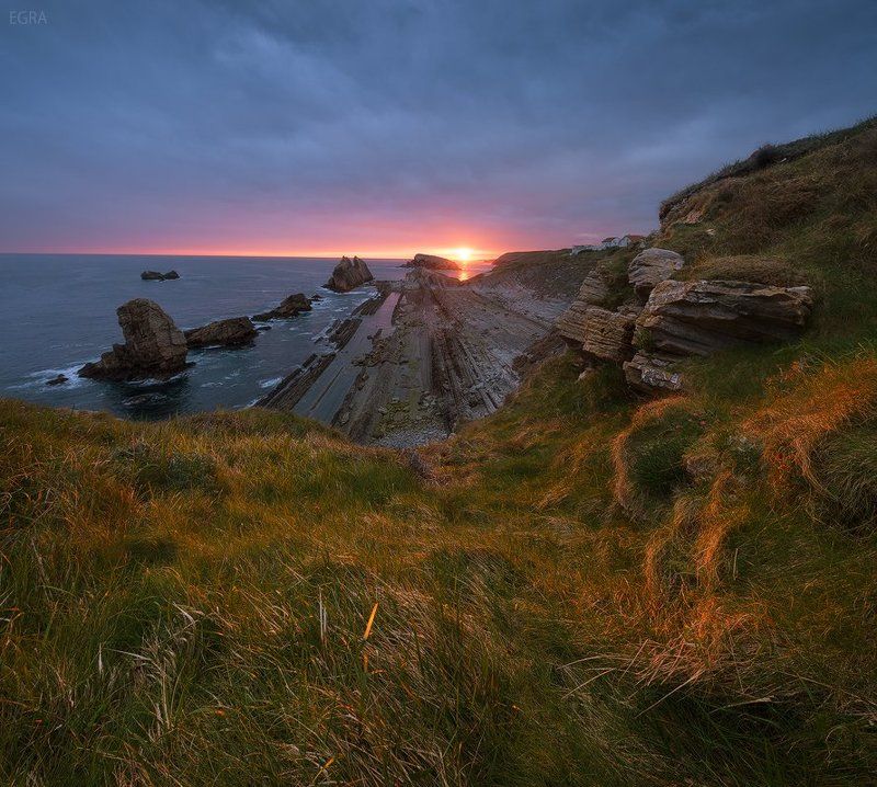 Cantabria, Espana, Spain, Urros de Liencres, Атлантический, Испания, Кантабрия, Океан Открытое в камнеphoto preview