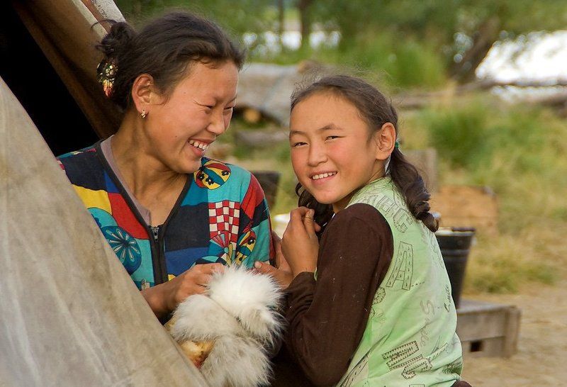 А этот фотограф ничего,  доченька...photo preview