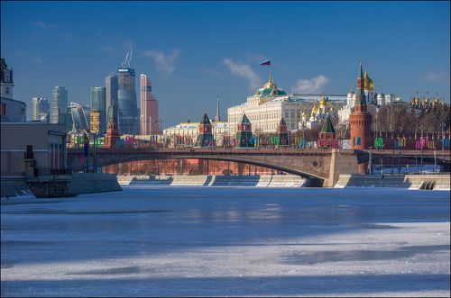 Россия. Москва. Кремль и Москва-Сити.