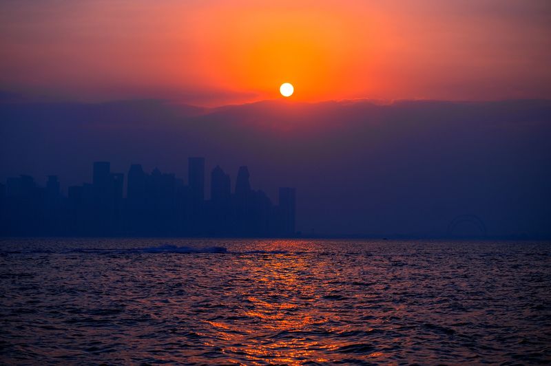 sunset, doha, city, sea, закат Sunset under the Doha cityphoto preview