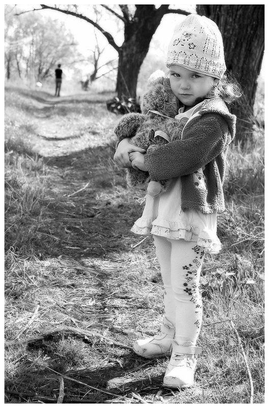 девочка, обида И пусть она уходит!photo preview