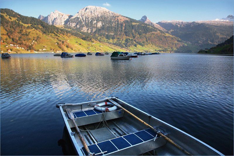 У осенеей водыphoto preview