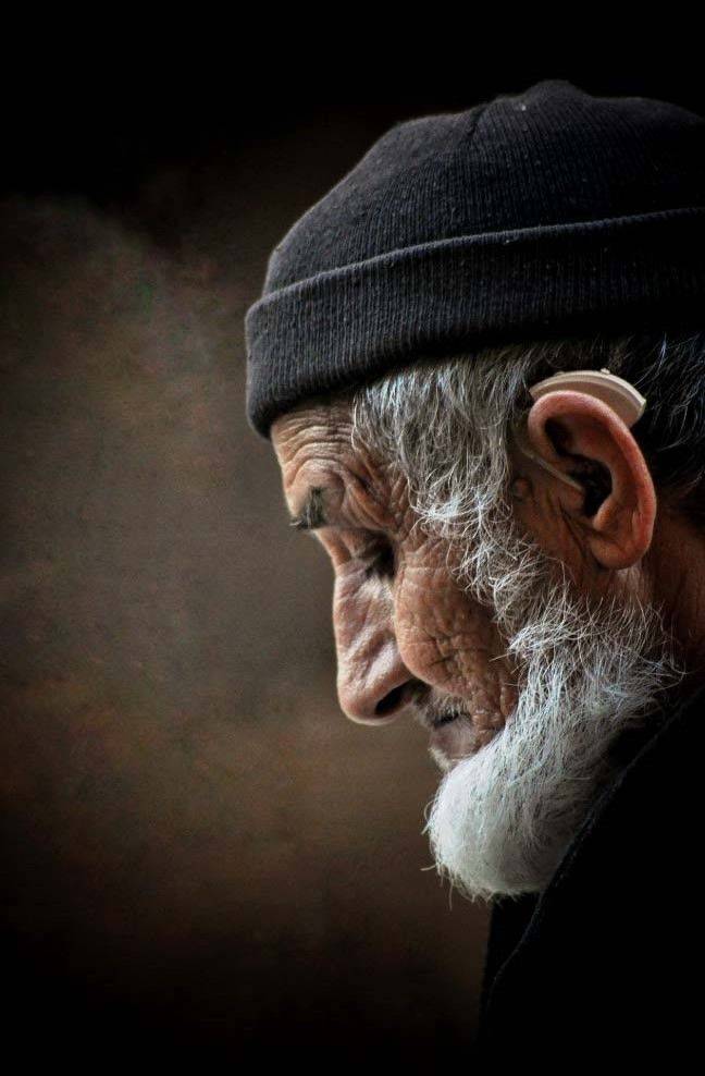 The latest news for a world stained with injustice and blood. Автор: غيث الساعدي , غيث الساعدي