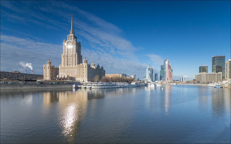 Radisson, Город, Гостиница, Москва, Облака, Река, Солнце, Столица, Украина, Утро Россия. Москва. Гостиница Radisson \