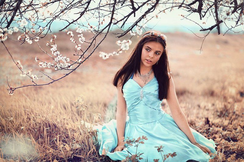 девушка девочка принцесса весна май цветы Принцессаphoto preview