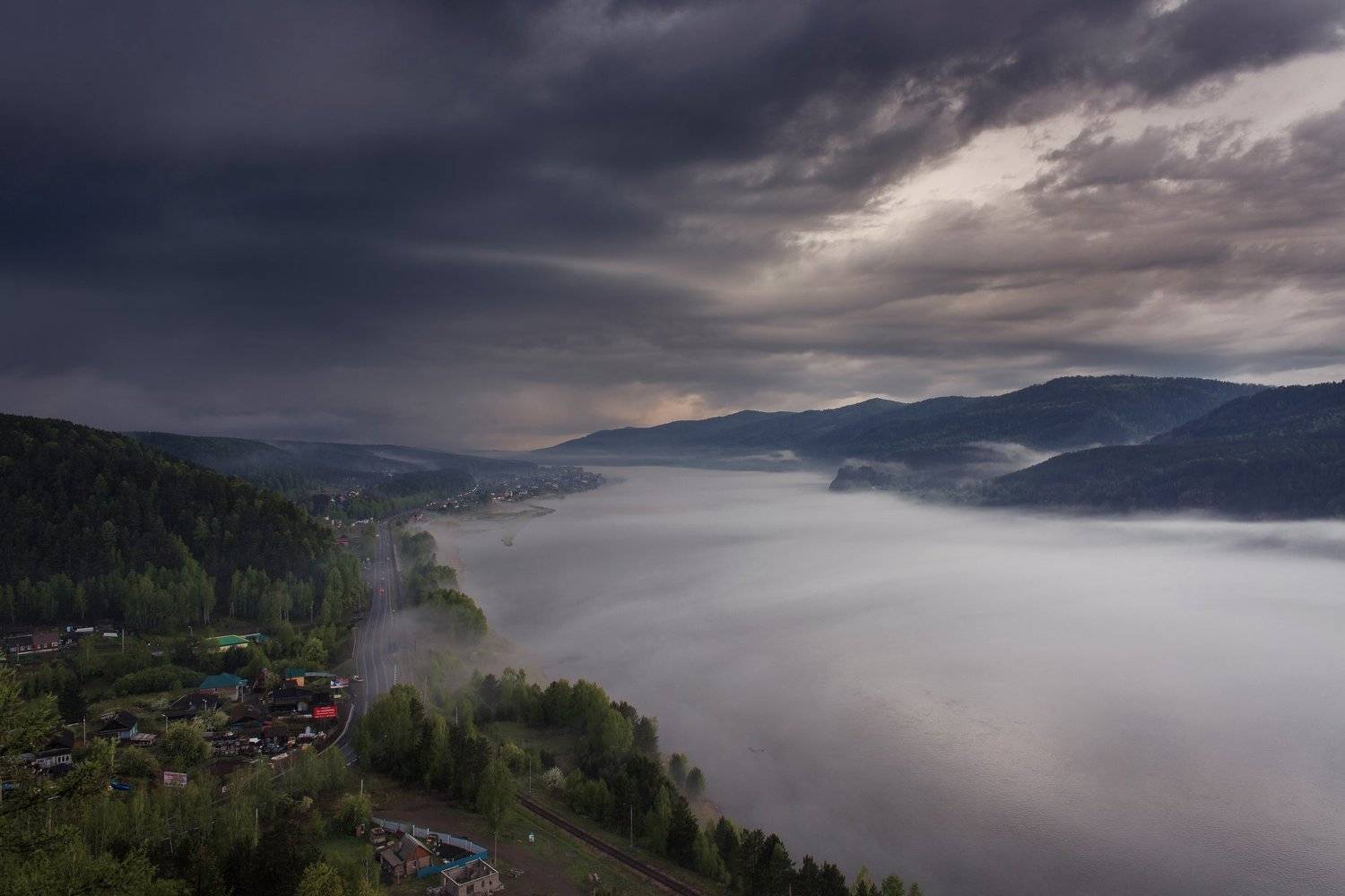 Вид с банальной точки. Автор: Александр 'Horimono' Нерозя Вечер, Енисей, Красноярск, Овсянка, Пейзаж, Река, Россия, Сибирь, Слизнево, Смотровая, Туман, Александр 'Horimono' Нерозя