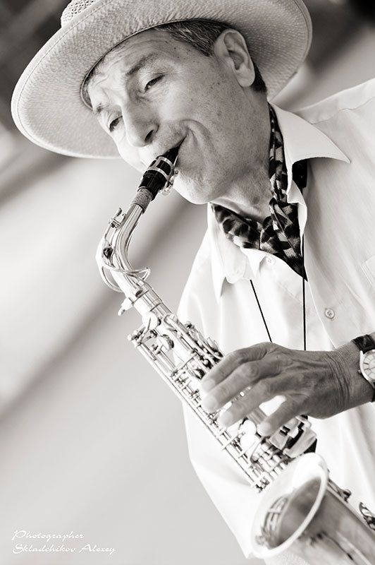 саксофон, саксофонист, музыка, музыкант, фотограф складчиков алексей А музыка звучит как разлуки стон...photo preview