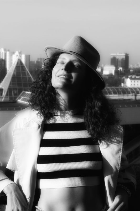 Юлияphoto preview