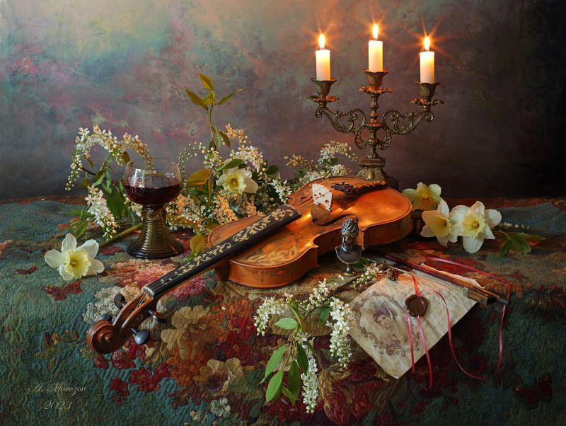 скрипка, музыка, цветы, свечи, черемуха, нарциссы, бокал Натюрморт со скрипкойphoto preview