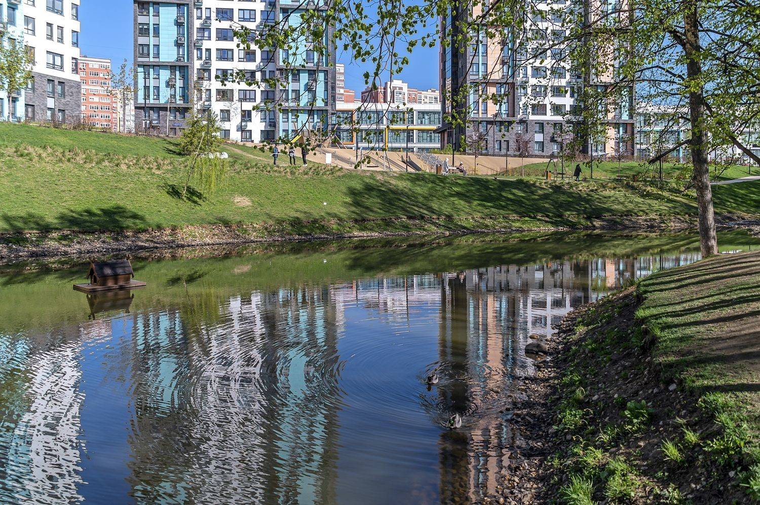 На берегу реки Варварка. Автор: Валерий , Валерий