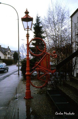 Lamp with Bick