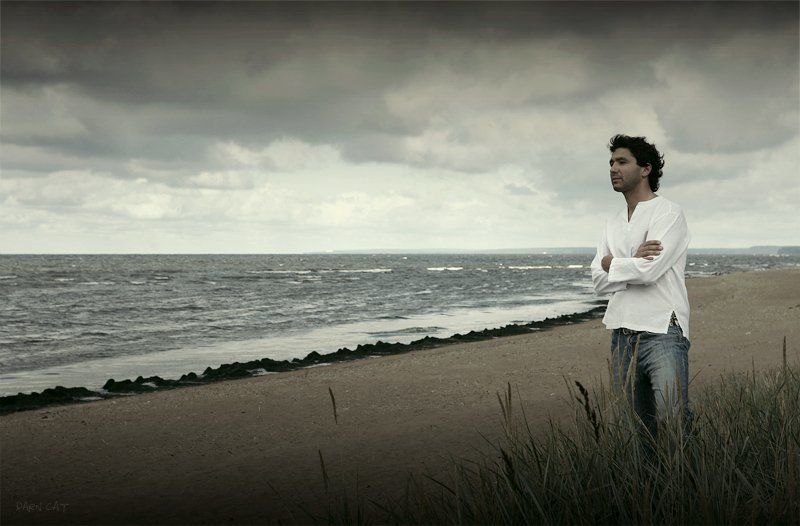 мужчина, берег, на, острове, робинзон, крузо, море, песок on the island ..photo preview