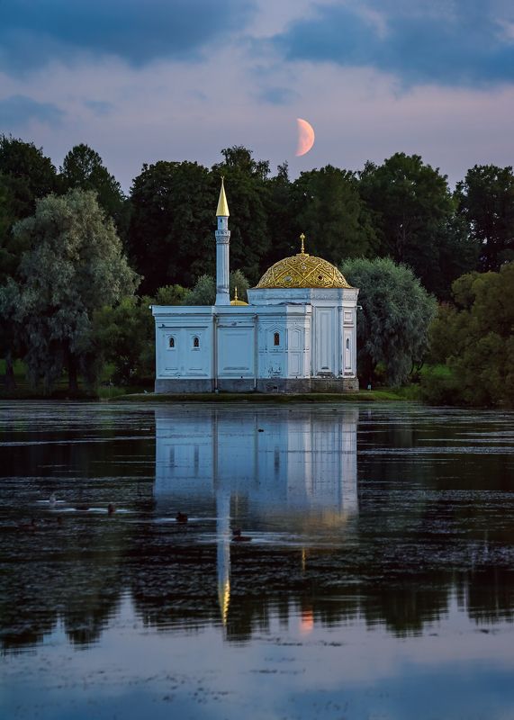 санкт-петербург, питер, луна, месяц, архитектура, ночь, отражение, пушкин, царское село Вечер по-восточномуphoto preview