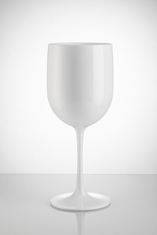 бокал белый White glassphoto preview