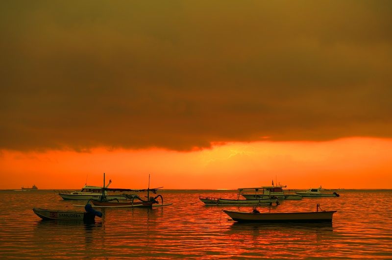 dawn, sunrise, shore, sea, ocean, sky, horizon, boat, color, light, reflection, landscape, nature, morning, bright, jukung, low tide Morningphoto preview